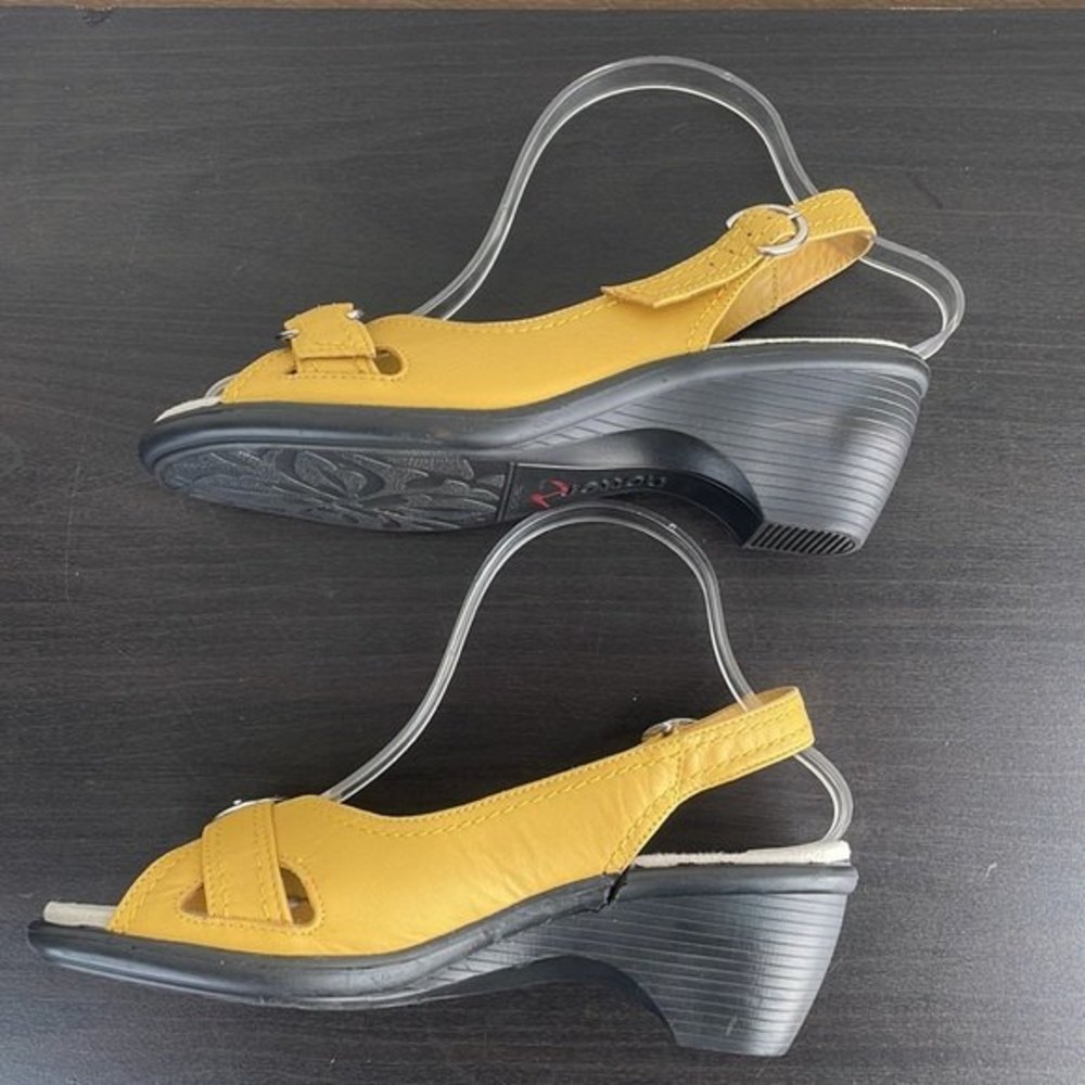 Hotter Double Buckle Kiwi Sandal Size 8 - Picture 5 of 9